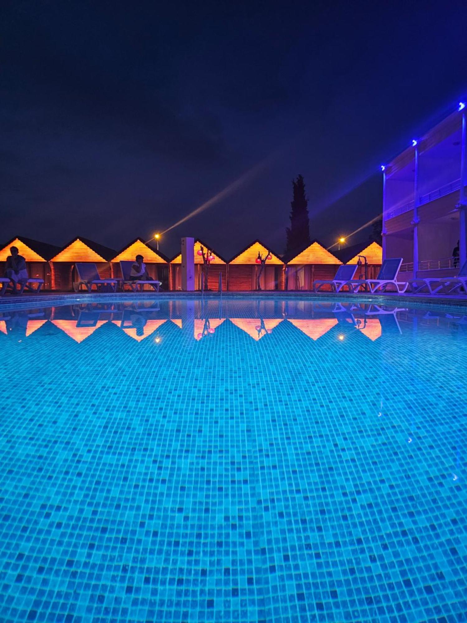 Aroma Butik Hotel Kızılot Exterior foto